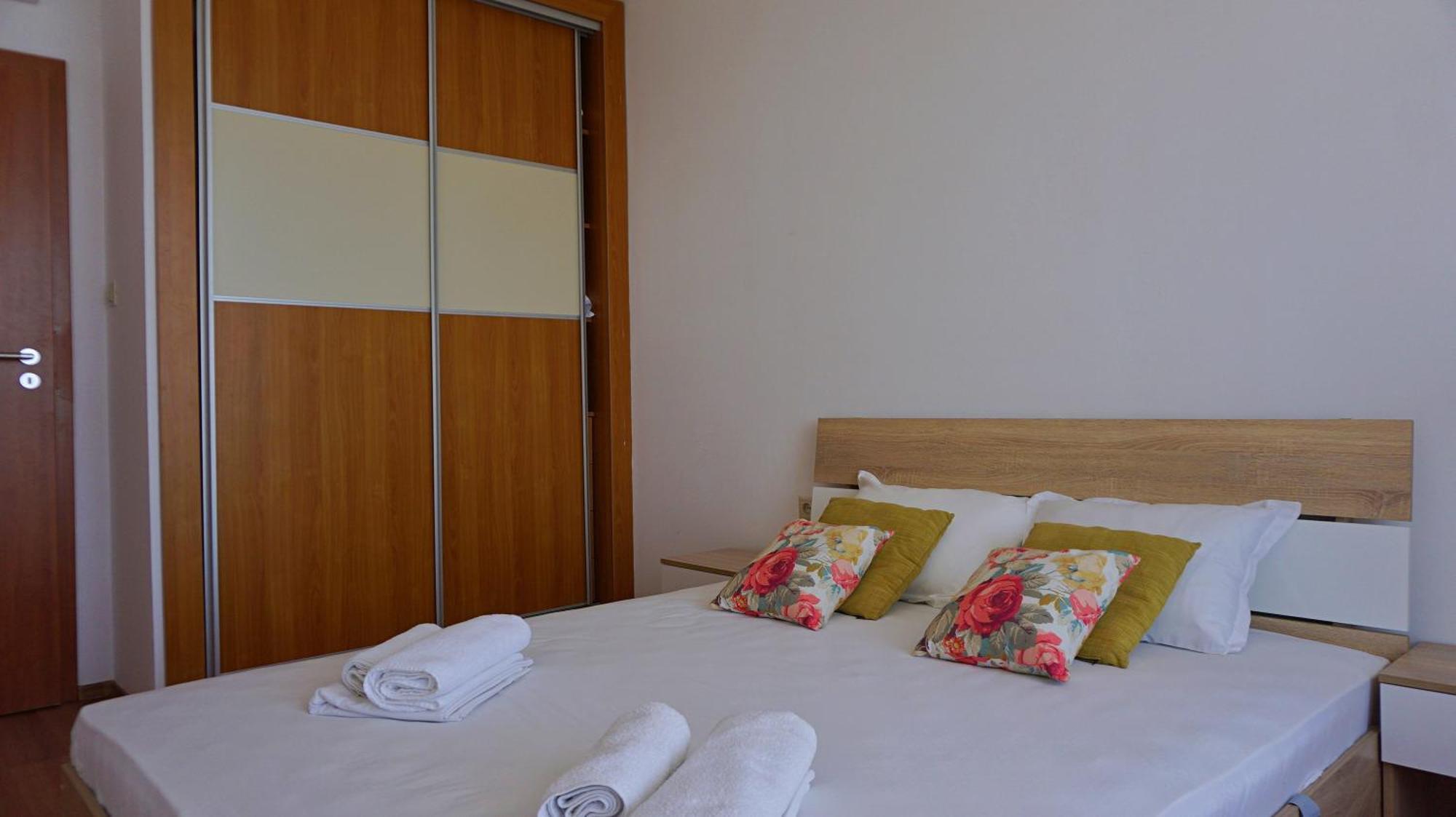 Apartments Sirena First Line - Апартаменти Сирена На Първа Линия Golden Sands Exterior photo