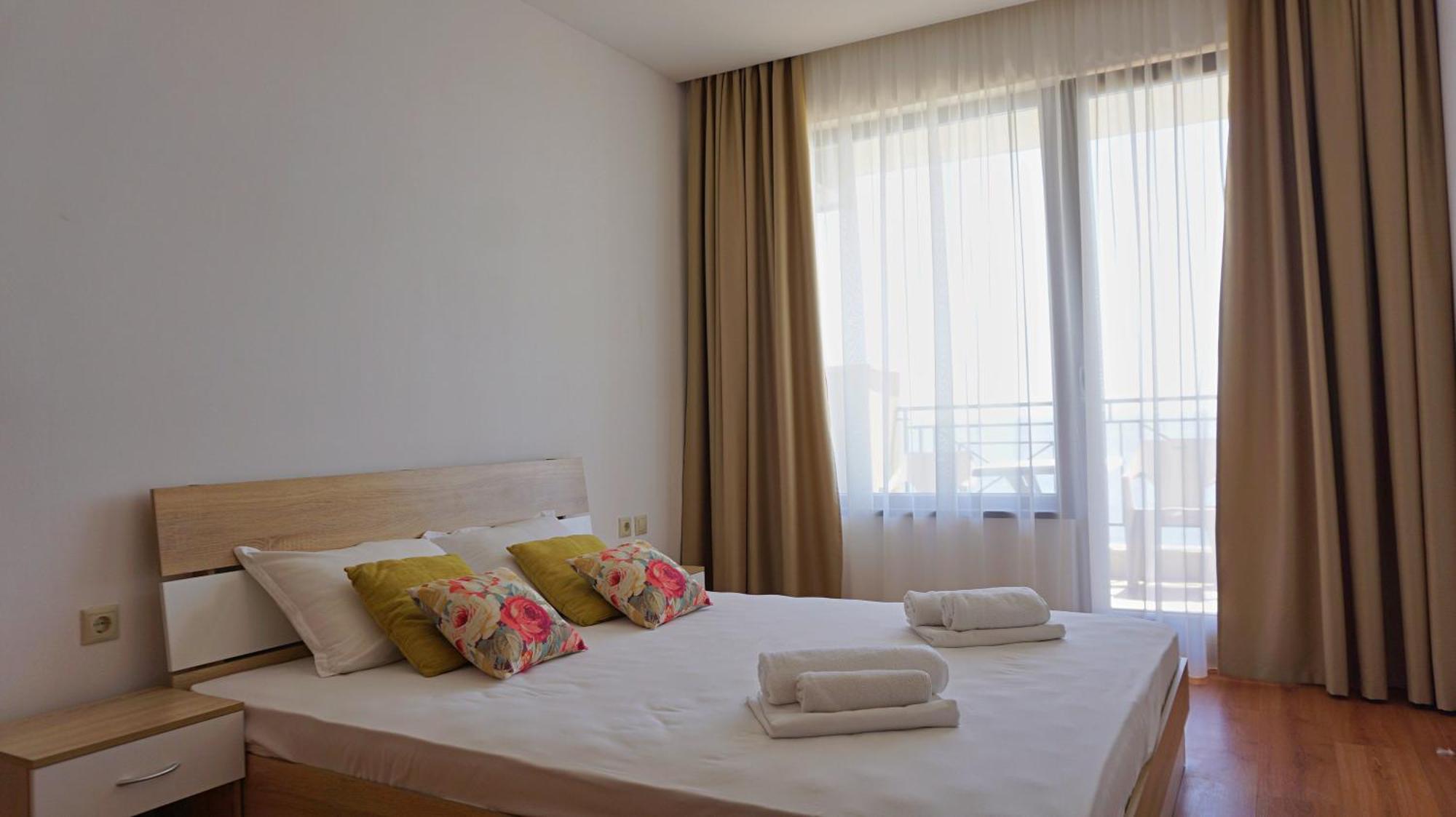 Apartments Sirena First Line - Апартаменти Сирена На Първа Линия Golden Sands Exterior photo
