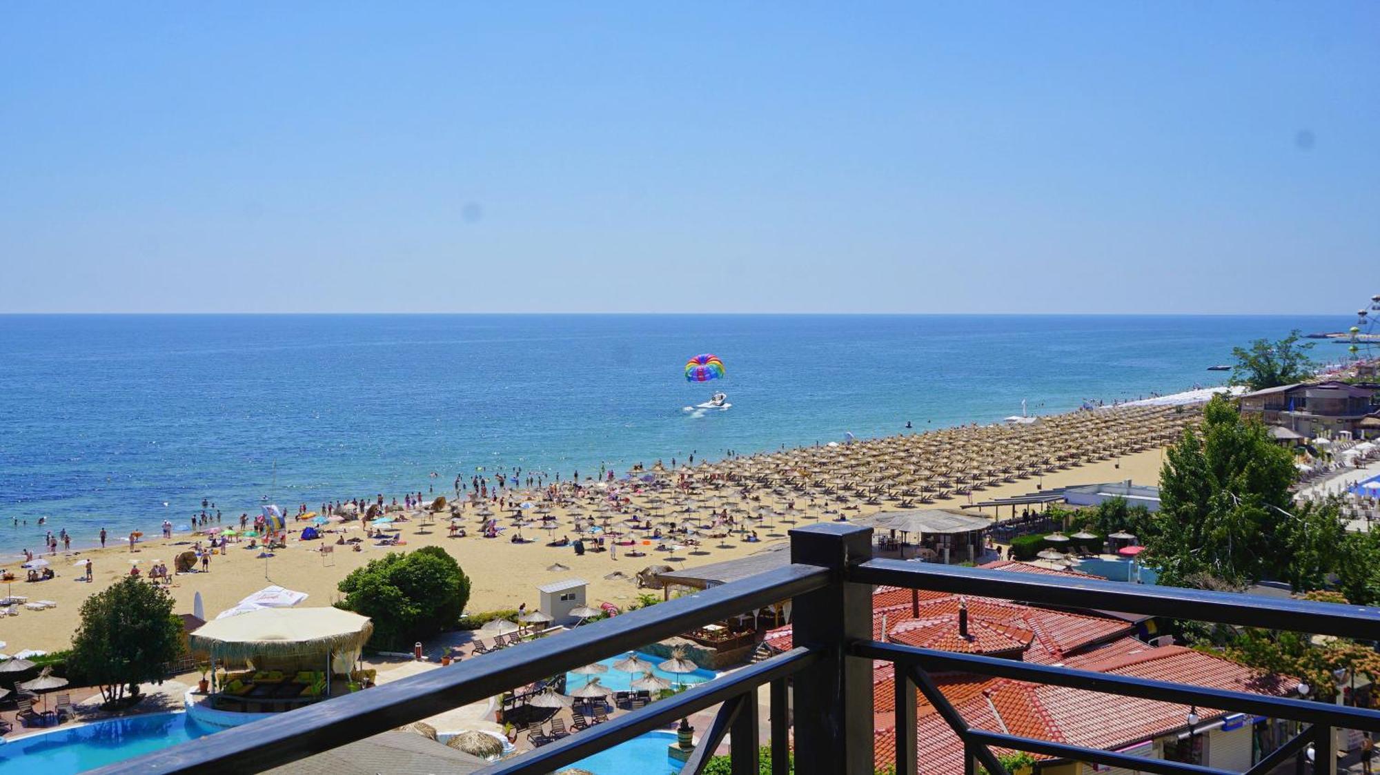 Apartments Sirena First Line - Апартаменти Сирена На Първа Линия Golden Sands Exterior photo