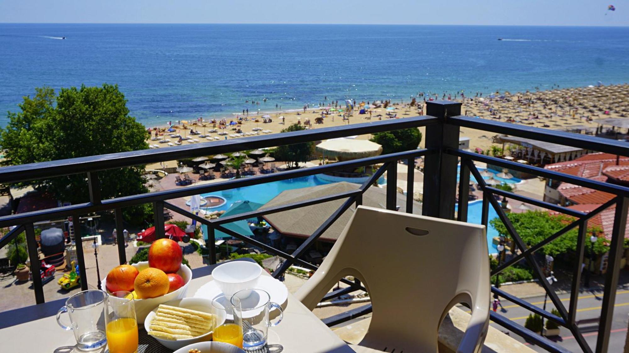 Apartments Sirena First Line - Апартаменти Сирена На Първа Линия Golden Sands Exterior photo