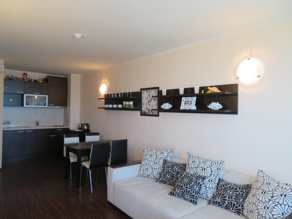 Apartments Sirena First Line - Апартаменти Сирена На Първа Линия Golden Sands Exterior photo