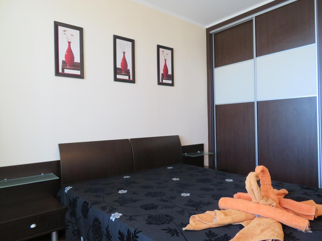 Apartments Sirena First Line - Апартаменти Сирена На Първа Линия Golden Sands Exterior photo