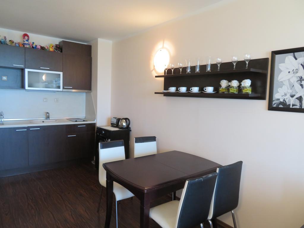 Apartments Sirena First Line - Апартаменти Сирена На Първа Линия Golden Sands Exterior photo