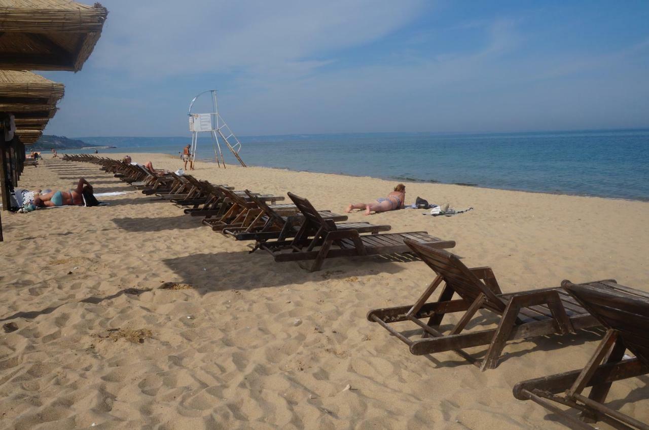 Apartments Sirena First Line - Апартаменти Сирена На Първа Линия Golden Sands Exterior photo